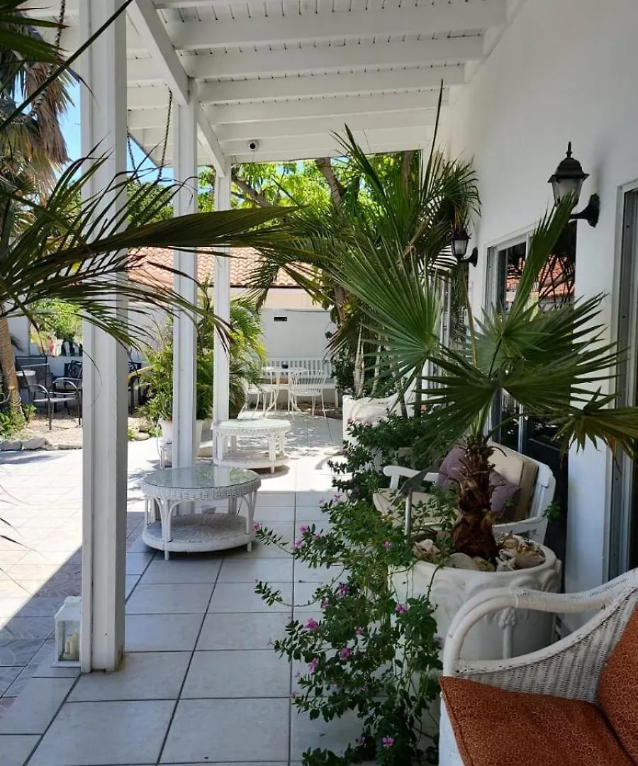 Bed and Breakfast Chez Lilly Oranjestad